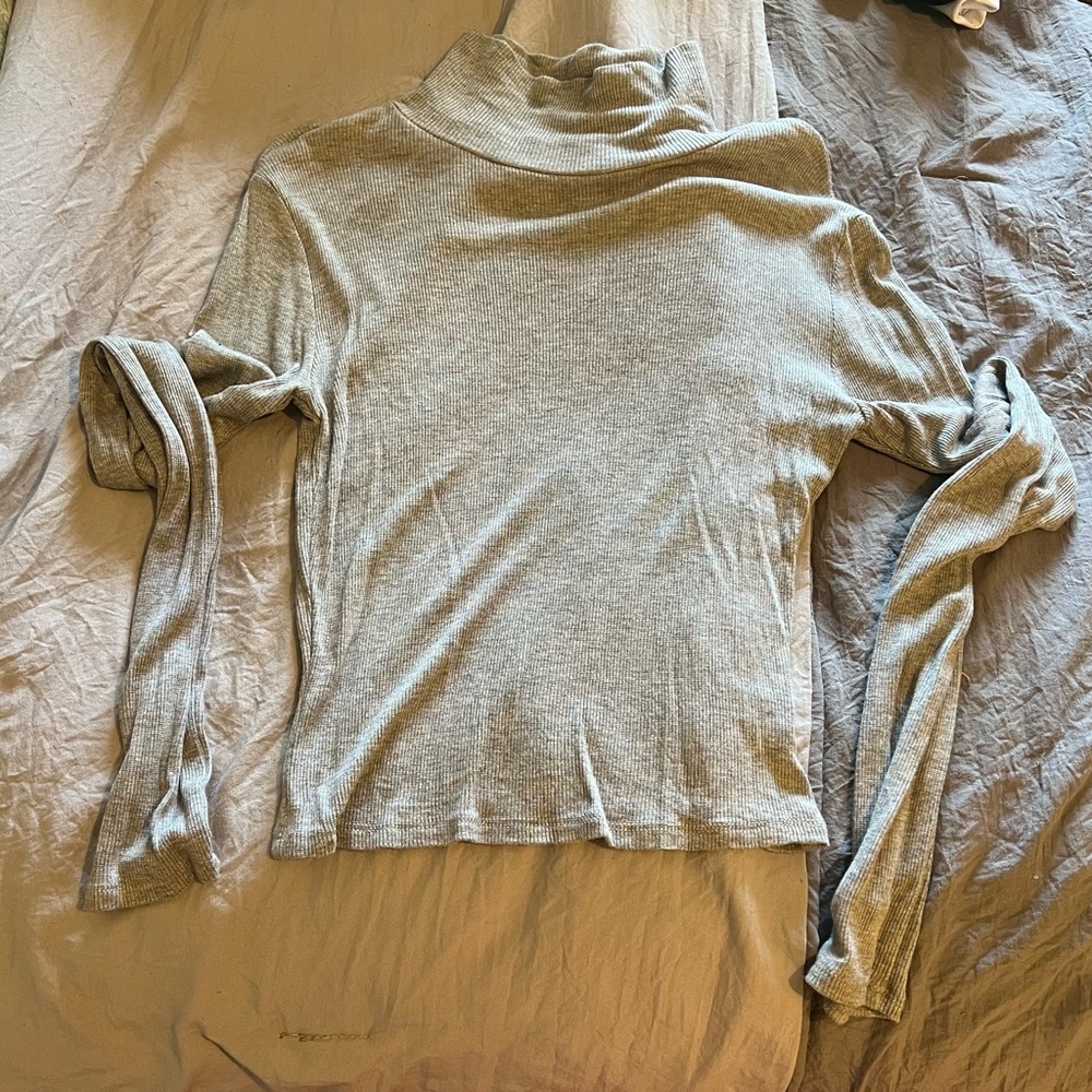 AKIRA Gray Long Sleeve Tee